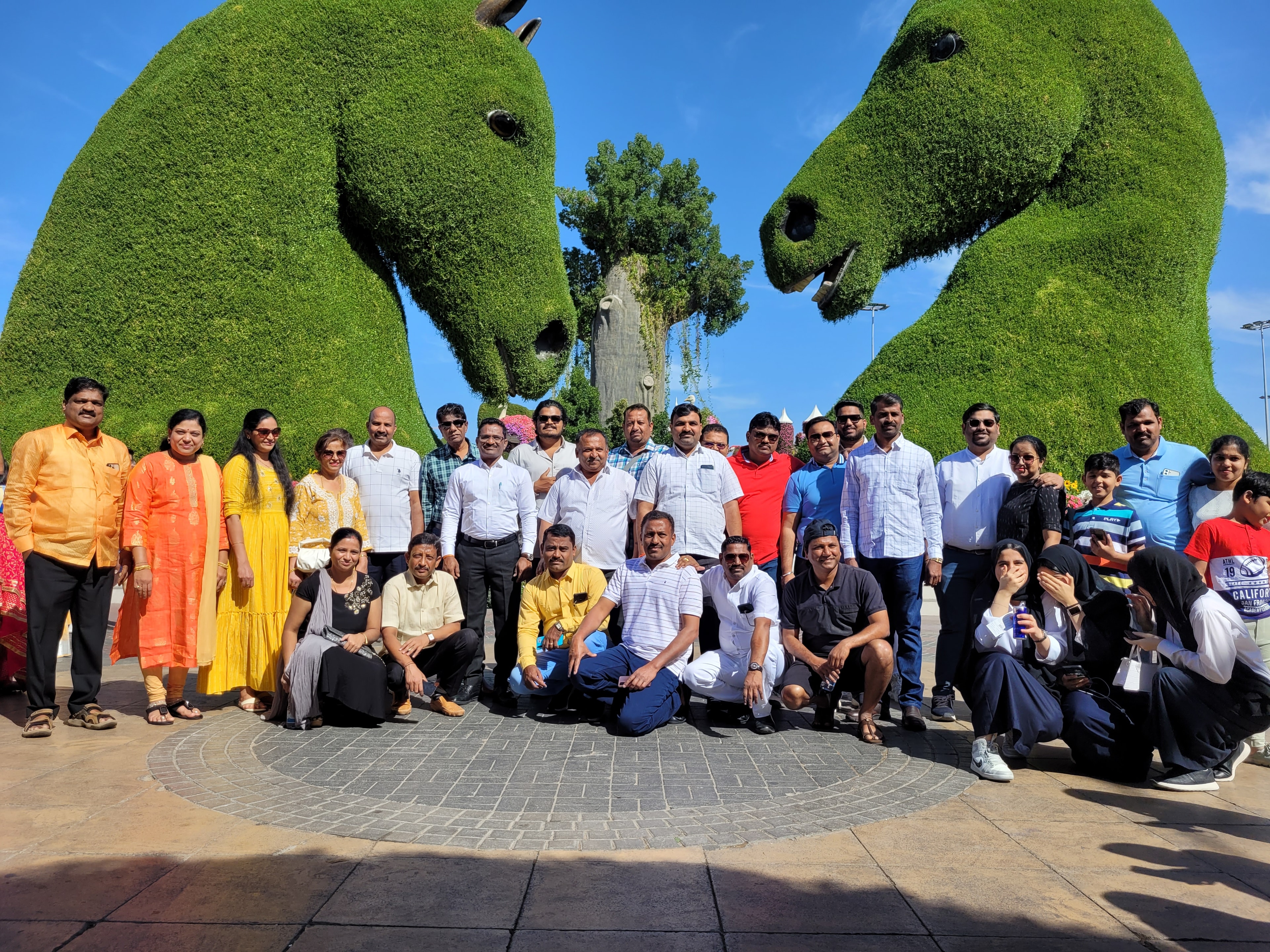60 pax dealers at Dubai Miracle Garden